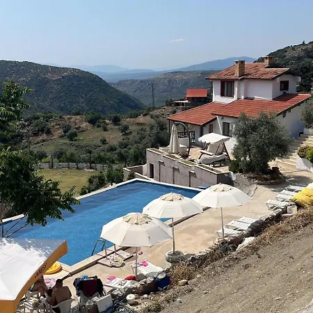 Sirince Citak Konaklari - Oezel Girisli Bed & Breakfast