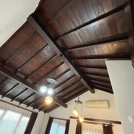 Sirince Citak Konaklari - Oezel Girisli B&B 셀주크